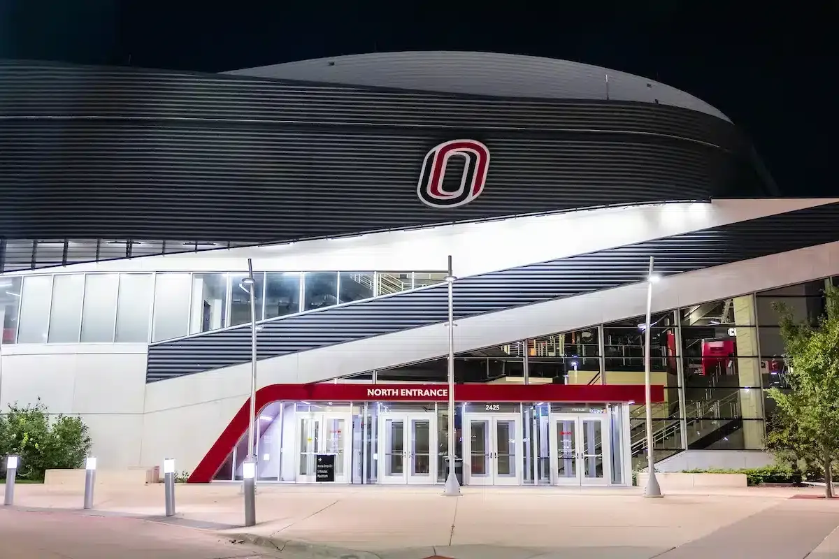 Nebraska Omaha Mavericks at Western Michigan Broncos Mens Hockey at Lawson Ice Arena