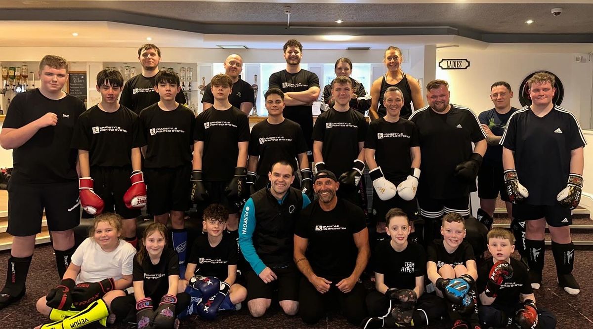 Adults kickboxing 