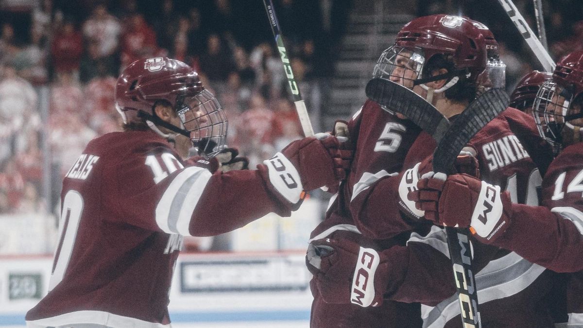 Parking UMass Minutemen at Northeastern Huskies Mens Hockey