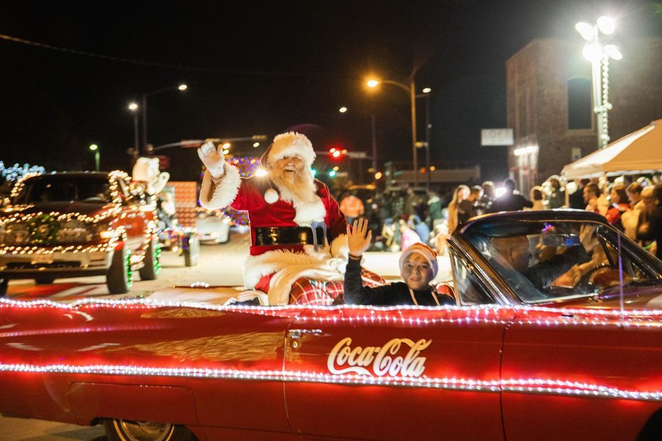 34th FOX West Texas Christmas Lights Parade, Abilene Downtown, 29