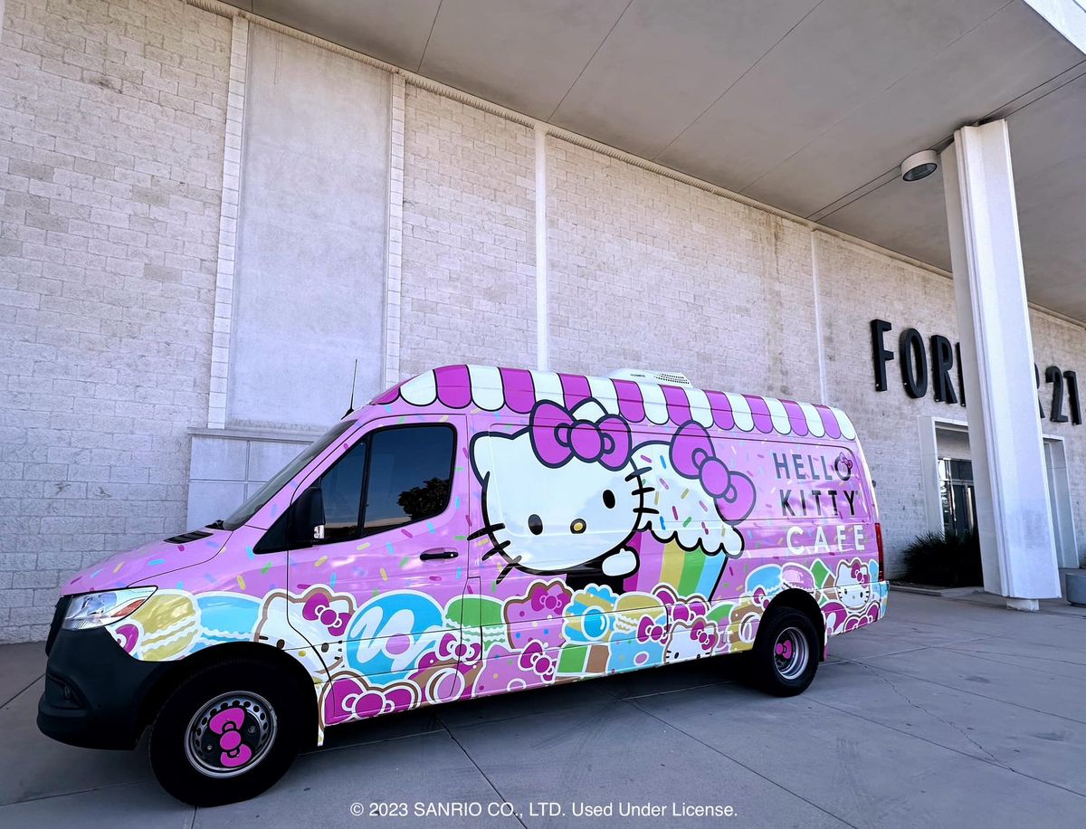 Hello Kitty Cafe Truck West - Bakersfield Appearance