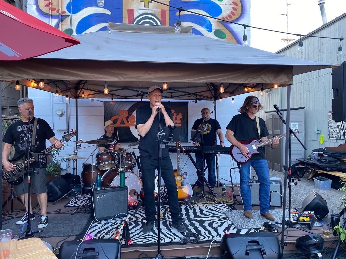 RetroFit Live at Tigardville Station