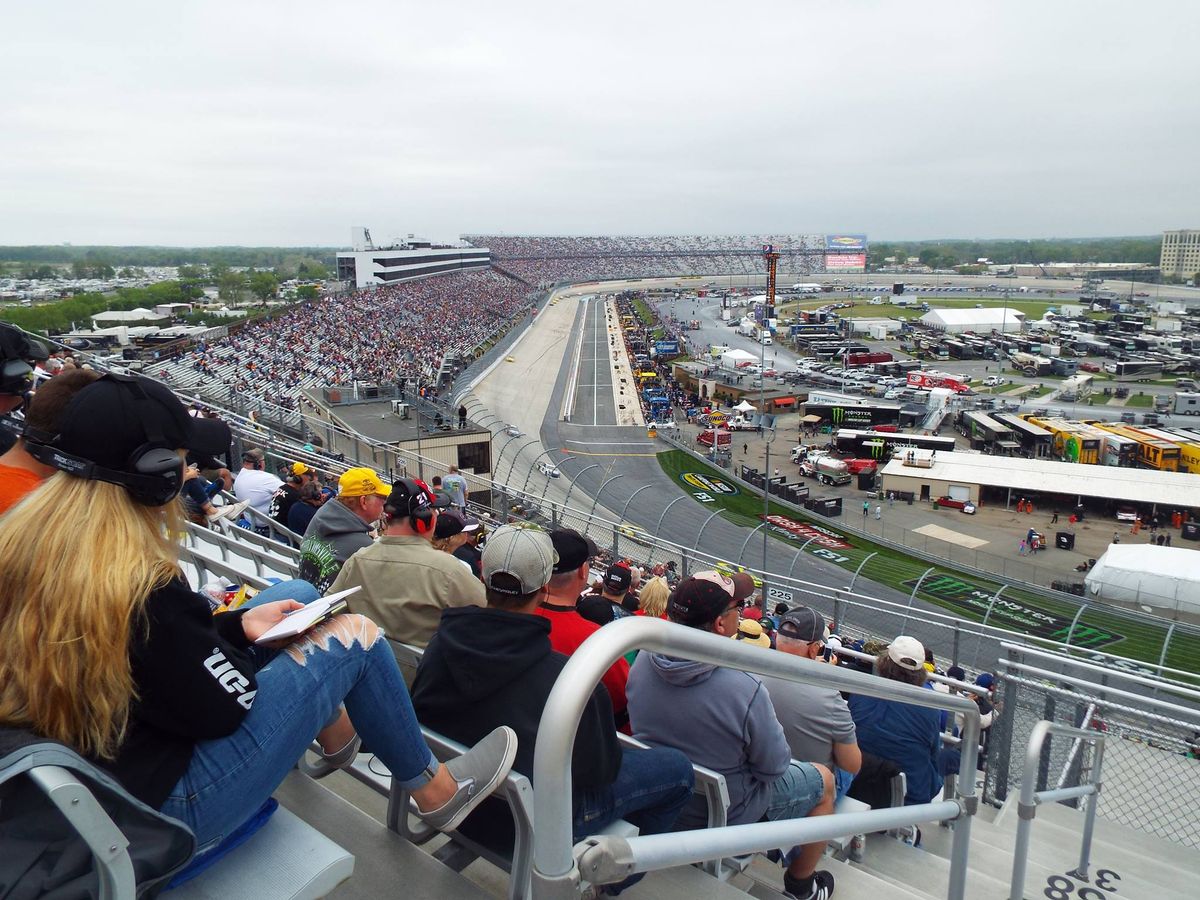 2025 NASCAR Cup Series Race @ Dover