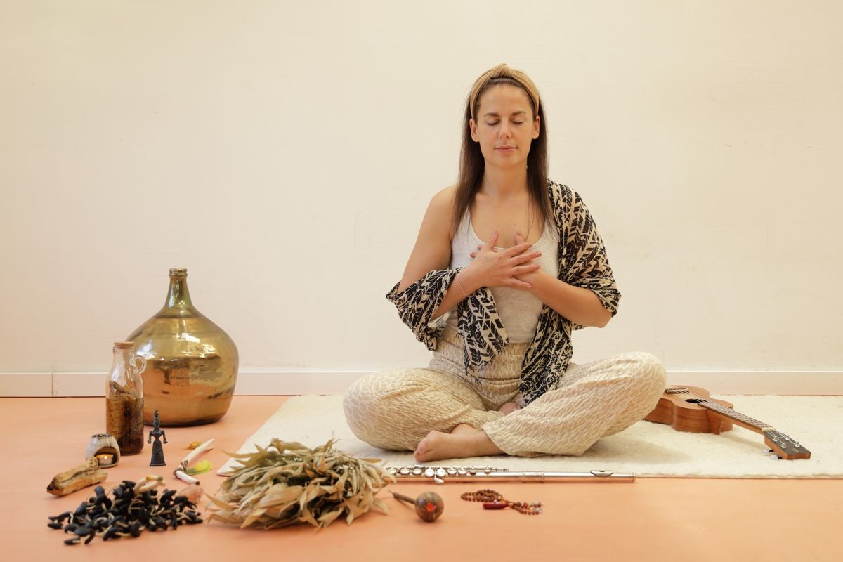 Sacred Cacao, Minidose & Yin Yoga Ceremony with Jorinde