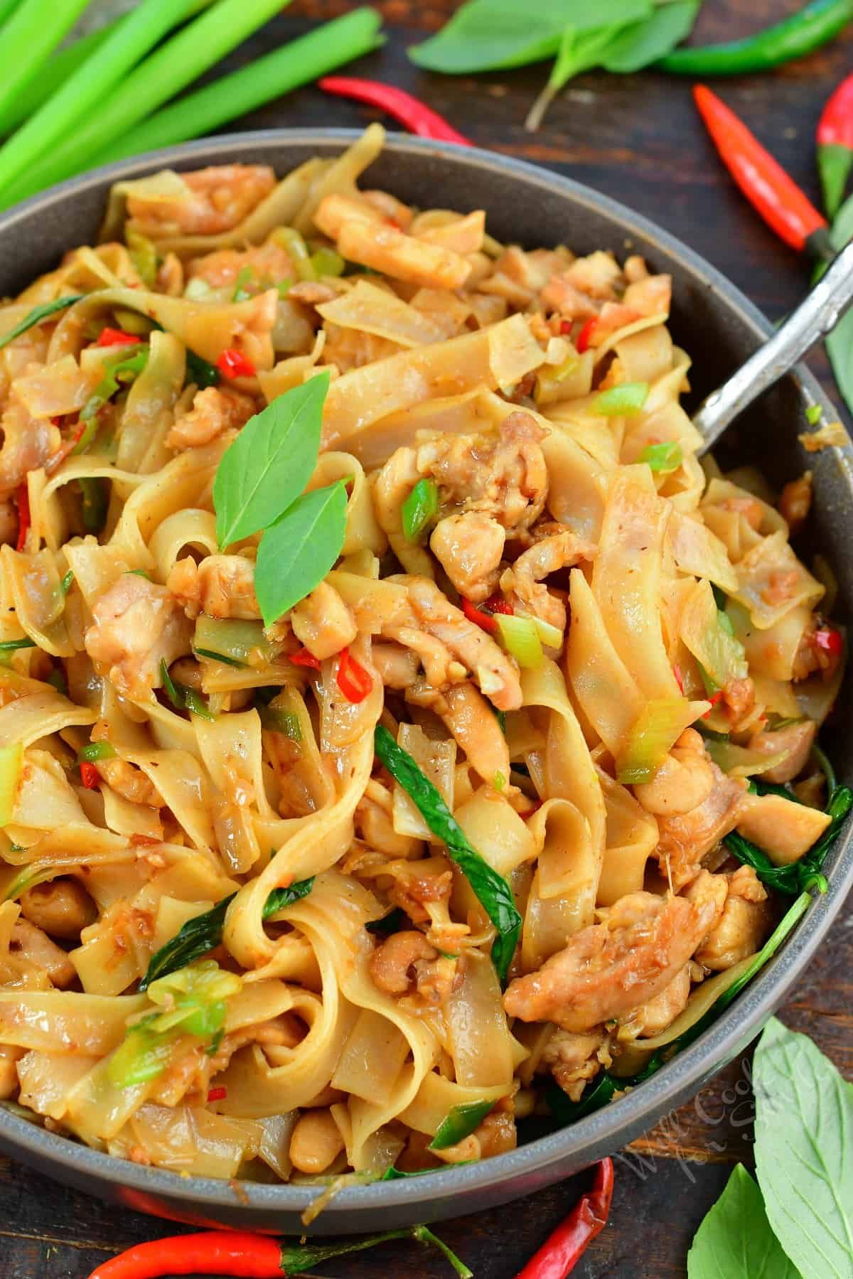  SOLD-OUT! JOIN WAITLIST! ADULT ONLY Thai Drunken Noodles Cooking Class!