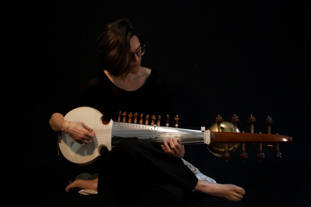 The Art of Surrender \u2013 Impromptu Music Meditation with Vittoria Pagani