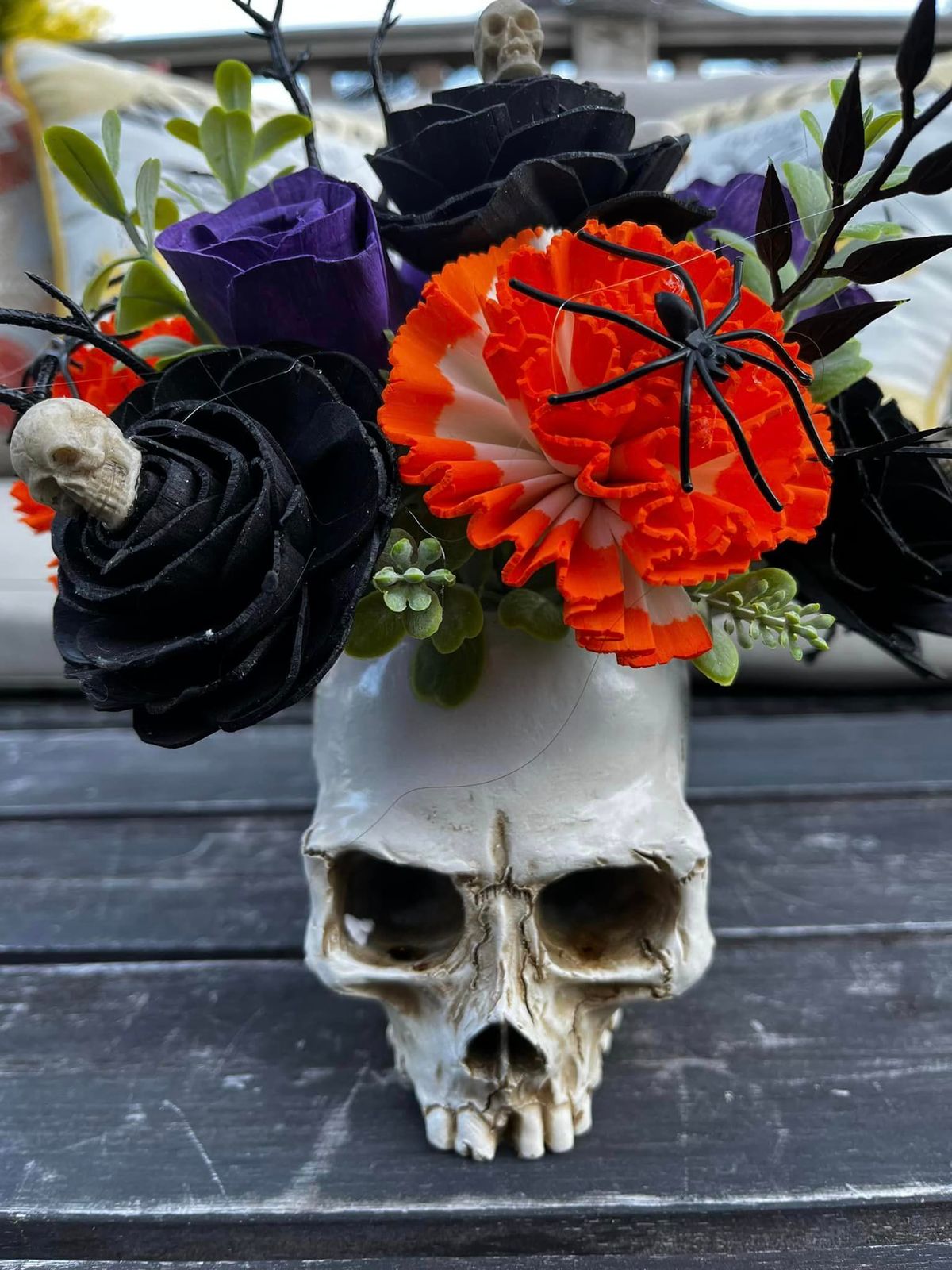 CREATE YOUR OWN SPOOKY HALLOWEEN SKULL PLANTER WITH WOOD FLOWERS