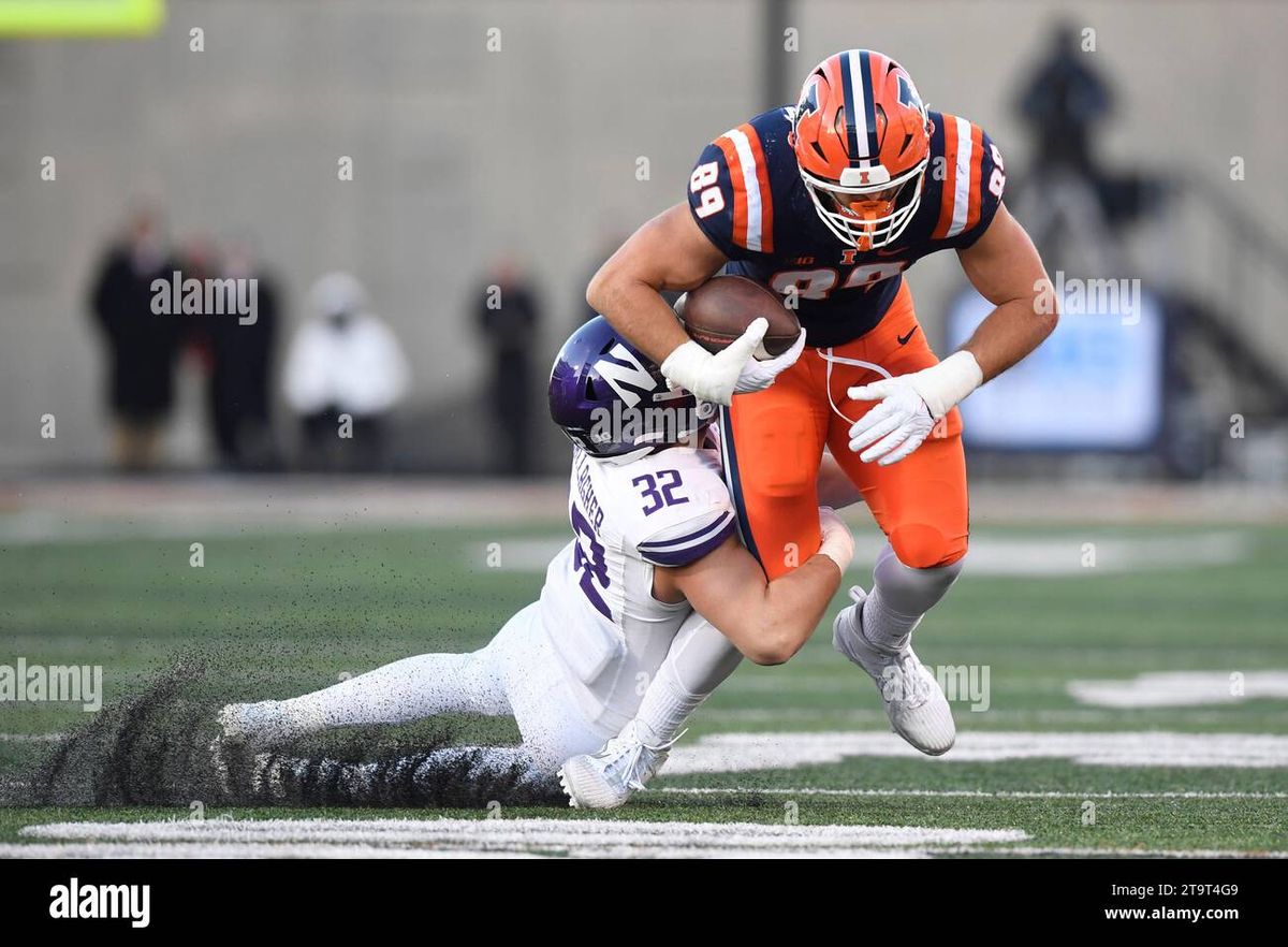 Illinois Fighting Illini at Northwestern Wildcats Football