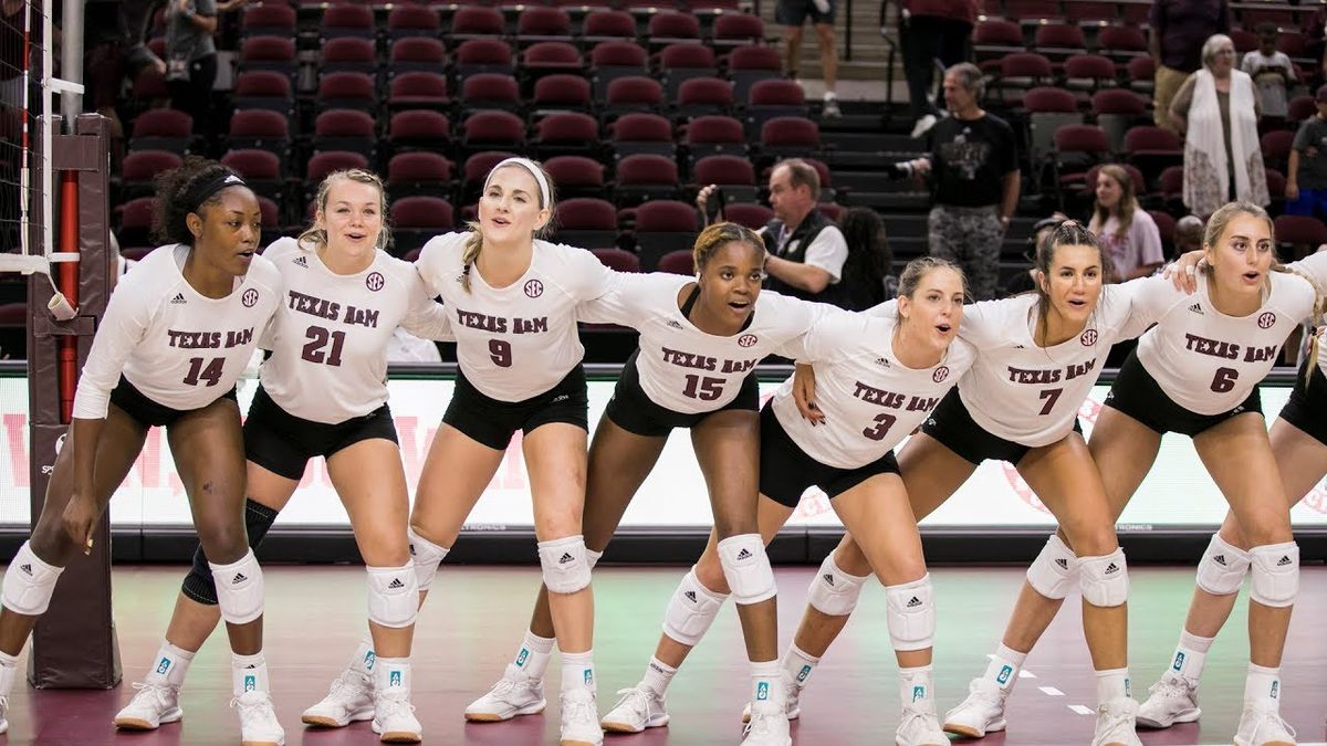 Texas Longhorns at Texas A&M Aggies Womens Volleyball