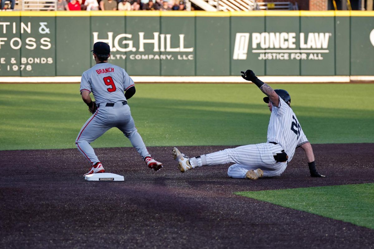 Parking Vanderbilt Commodores at Kentucky Wildcats Baseball