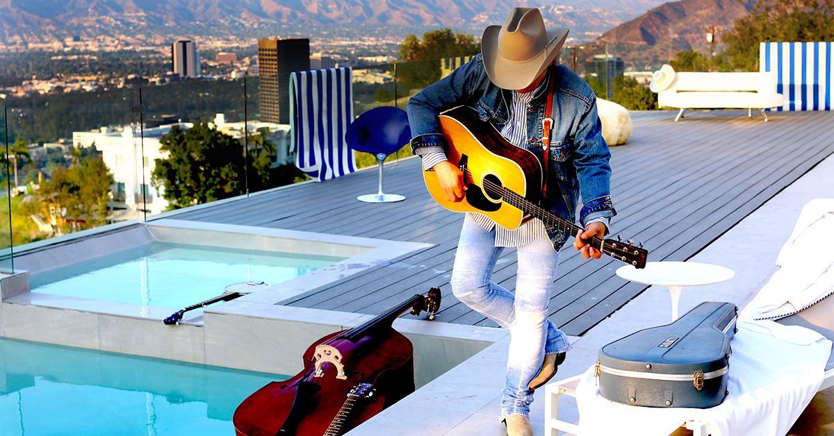 Dwight Yoakam