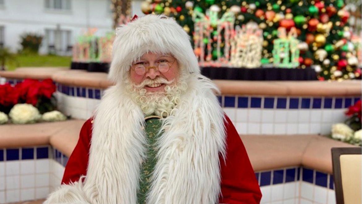 Breakfast With Santa at Omni Tucson National Resort