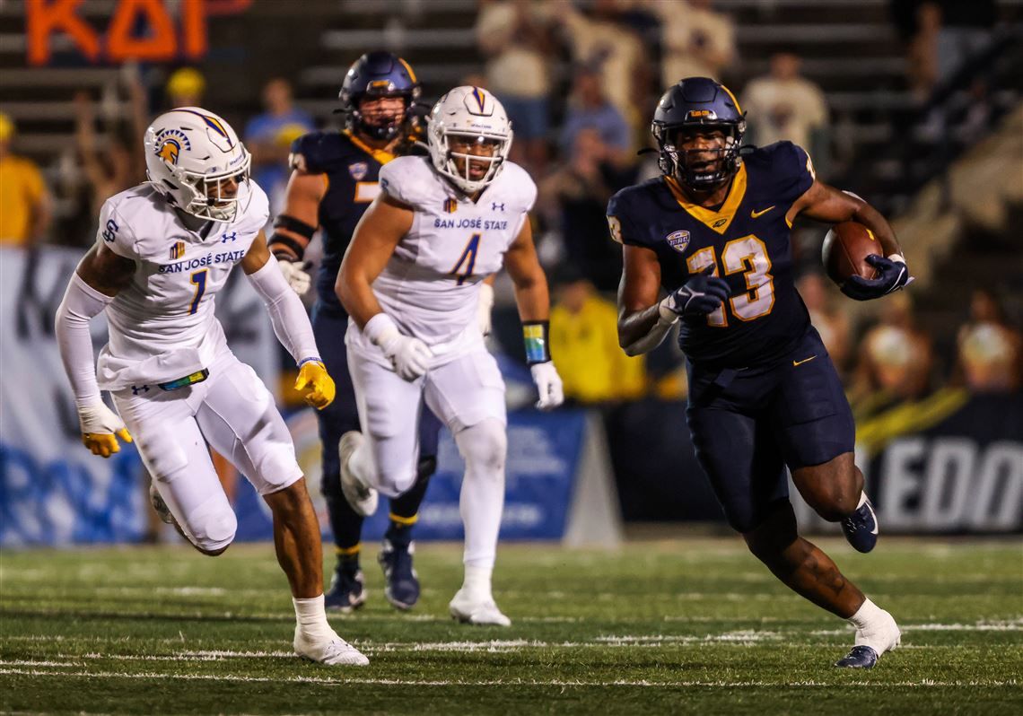 Toledo Rockets at Western Michigan Broncos Football at Waldo Stadium