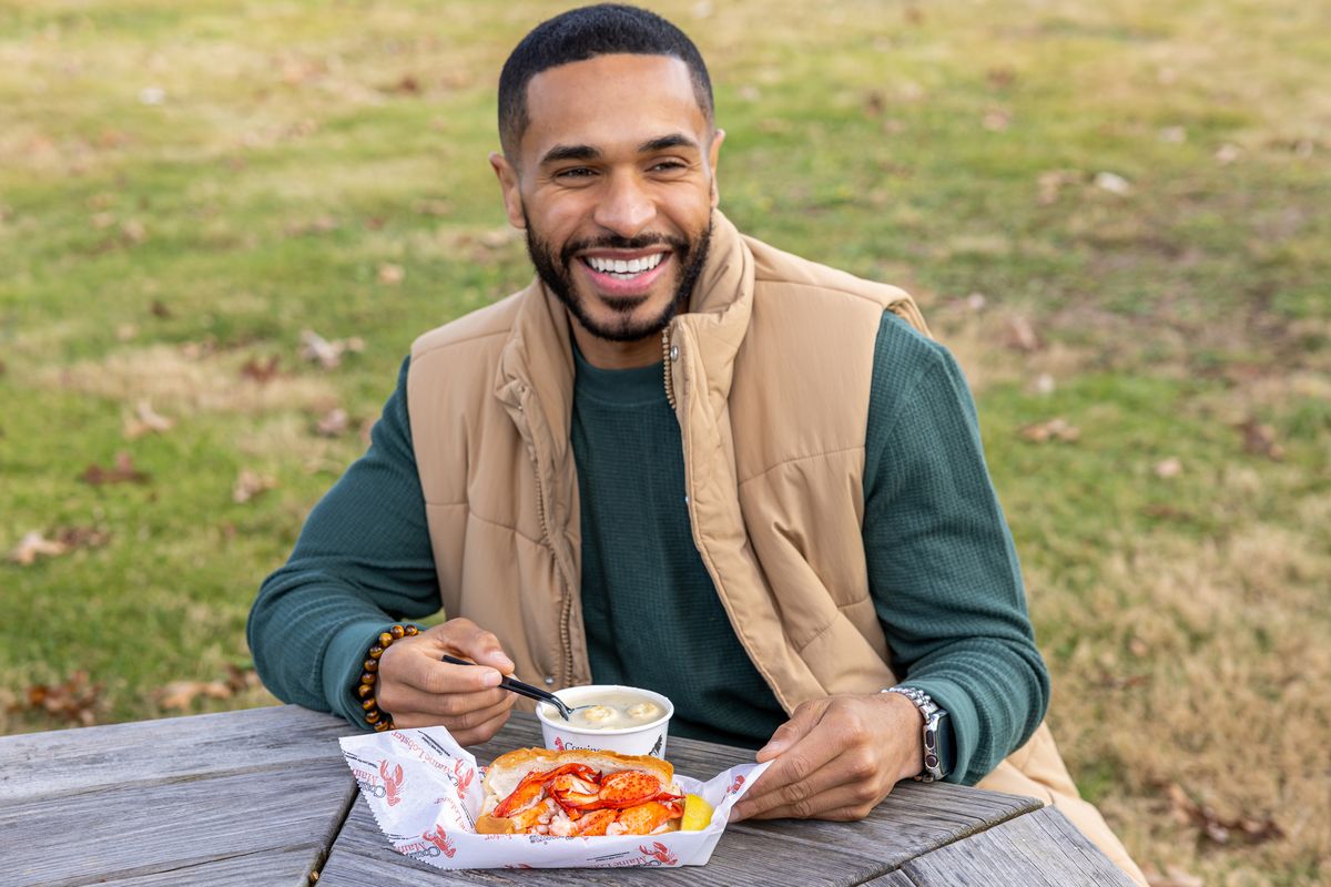 Cousins Maine Lobster at Food Truck Lunch Series\/9811 Katy Freeway Building