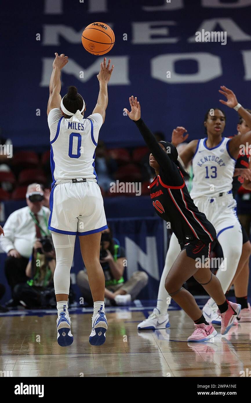 Georgia Bulldogs at Kentucky Wildcats Womens Basketball