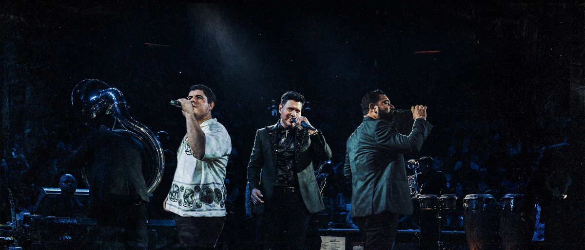 Banda MS de Sergio Liz\u00e1rraga in Oakland