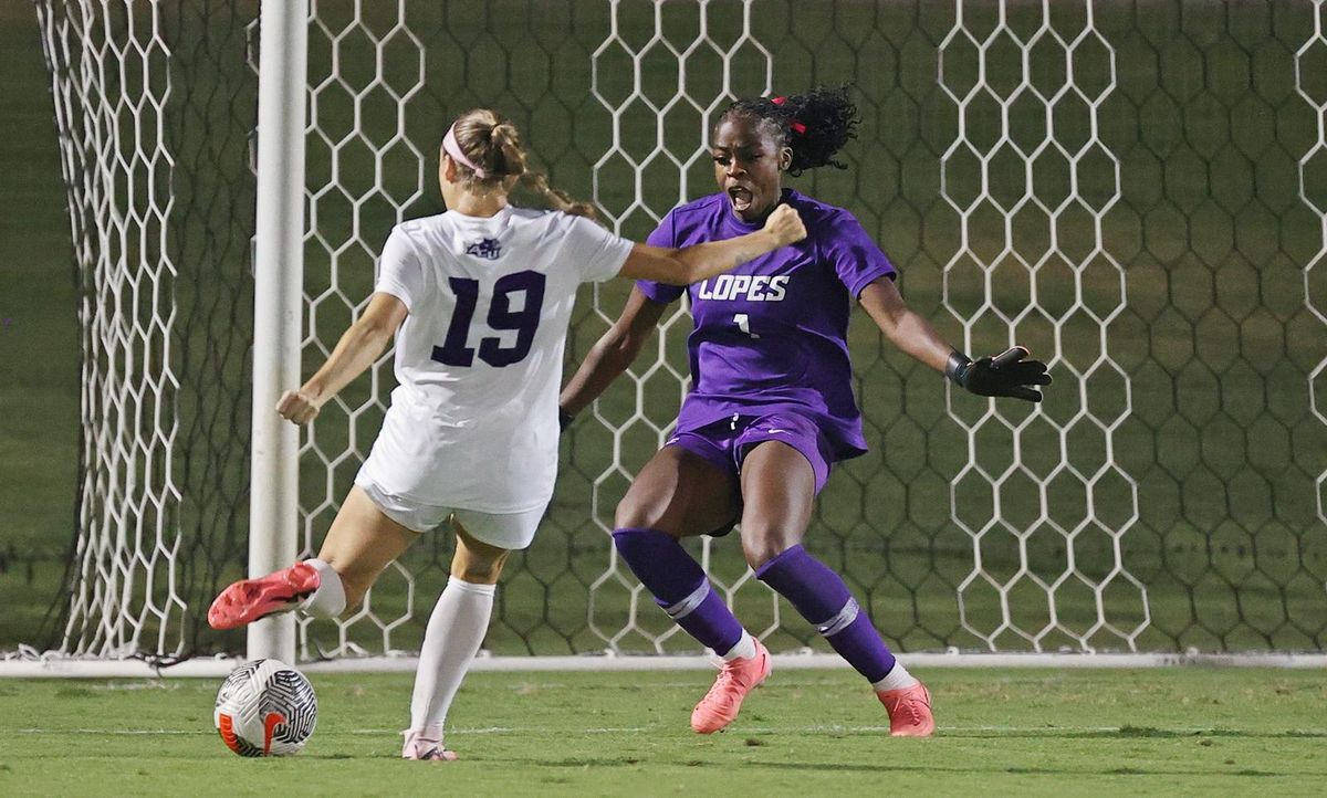 Parking Air Force Falcons at Grand Canyon Lopes Womens Soccer