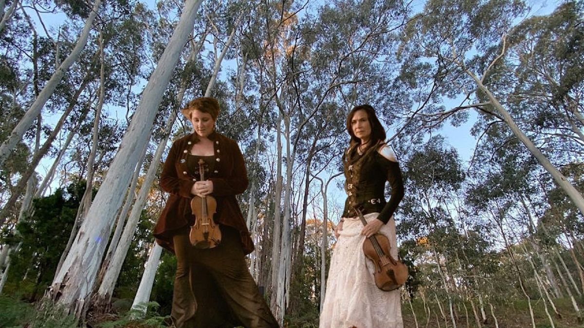 The Fiddle Chicks - Fiddles in the Forest at Dusk