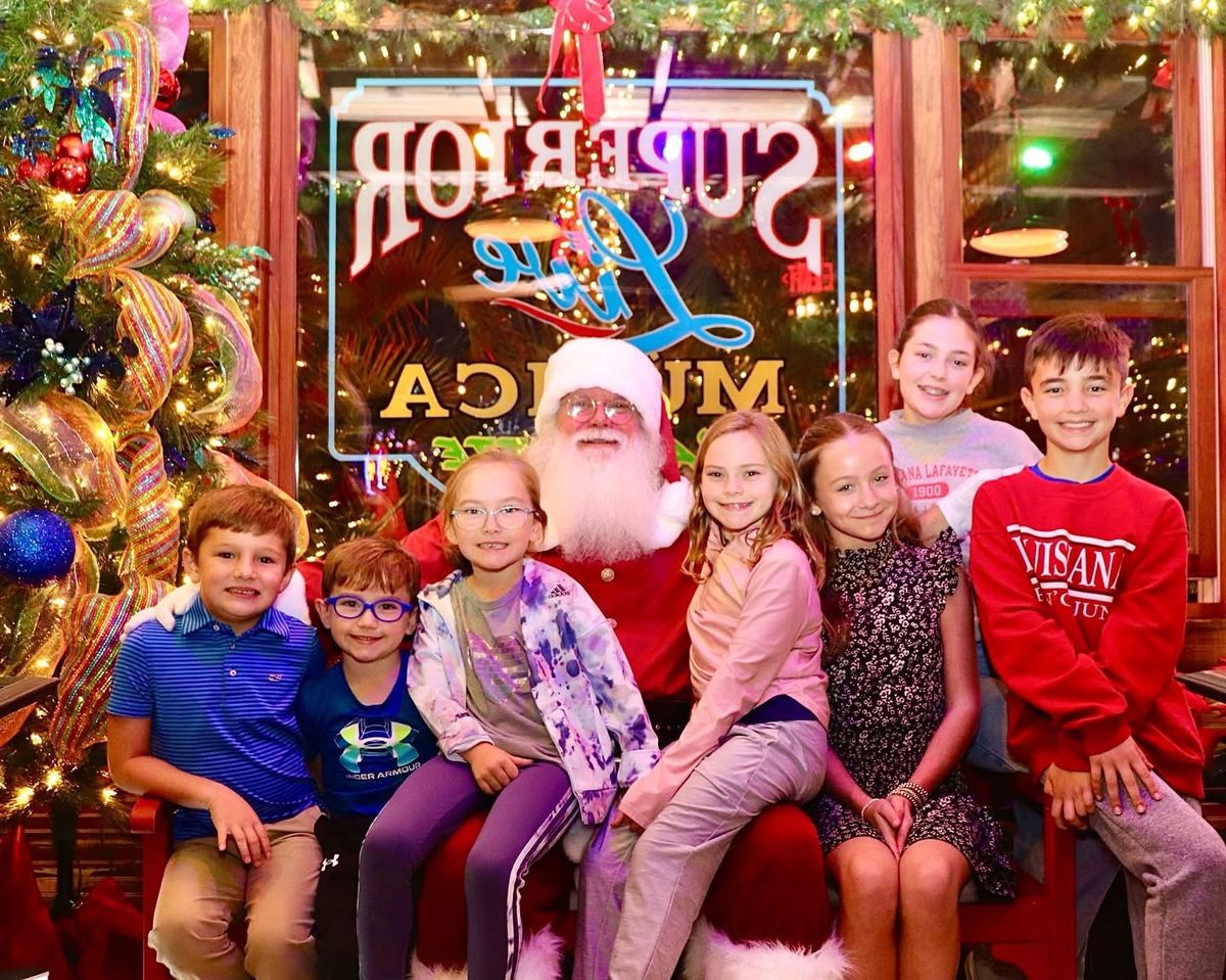 Santa\u2019s Last Stop Before Christmas! 