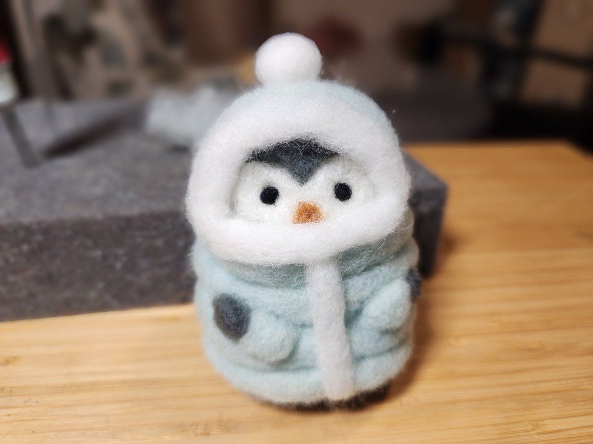 Felt a Penguin in a Puffer