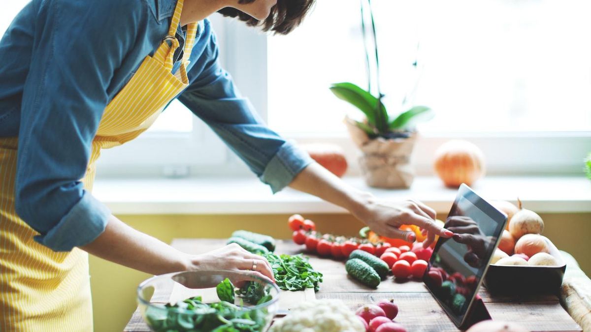 Food for Living: Cooking in the Summer 