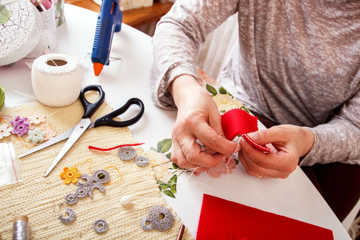 Slow down & de-stress through creativity with Lancashire Adult Learning