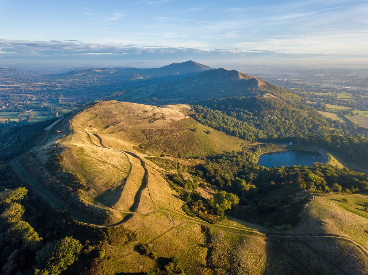 \u26f0\ufe0f (Burn Off New Year Calories!) The Malvern Hills Ridge End-To-End Traverse