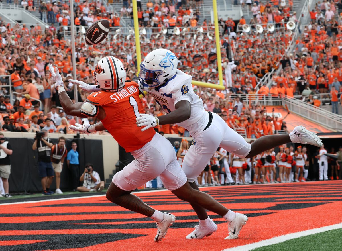 Oklahoma State Cowboys vs. North Dakota State Bison