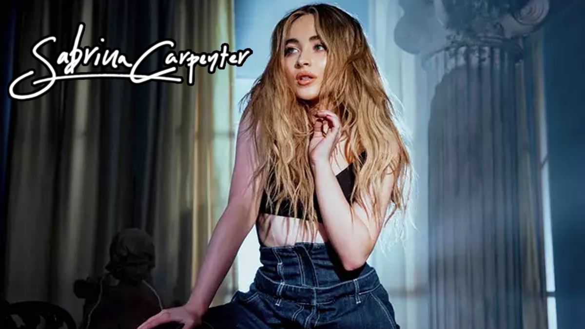 Sabrina Carpenter at Scotiabank Arena