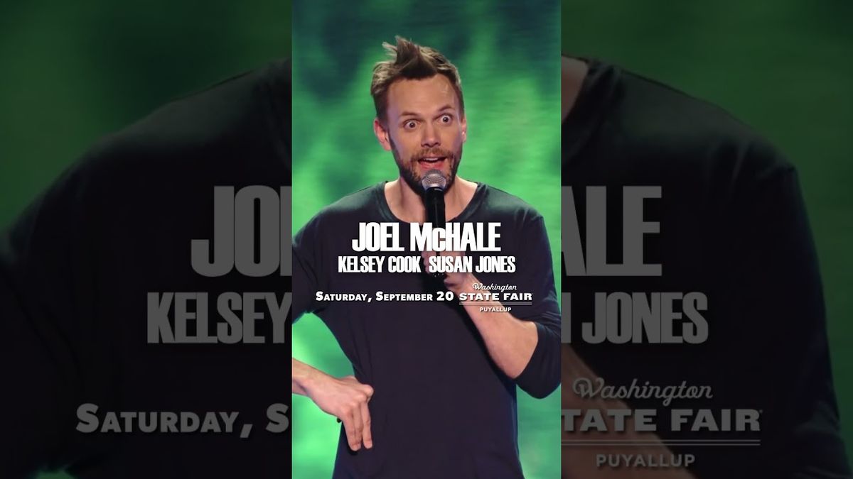 Joel McHale  Kelsey Cook & Susan Jones