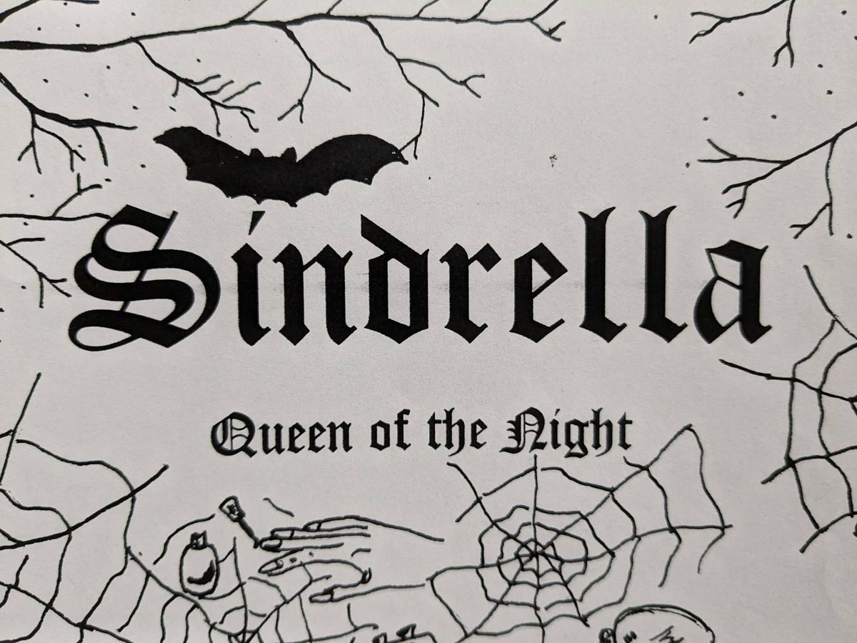 Social reading - Sindrella - Queen of the Night, by Chris Walker