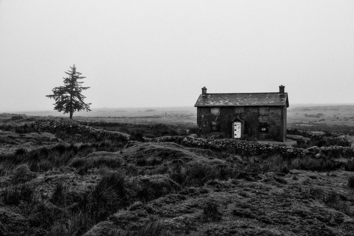 NUNS CROSS FARM SLEEPOVER GHOST HUNT