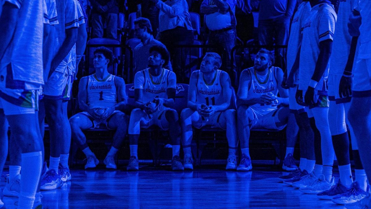 Dakota Wesleyan Tigers at South Dakota State Jackrabbits Mens Basketball