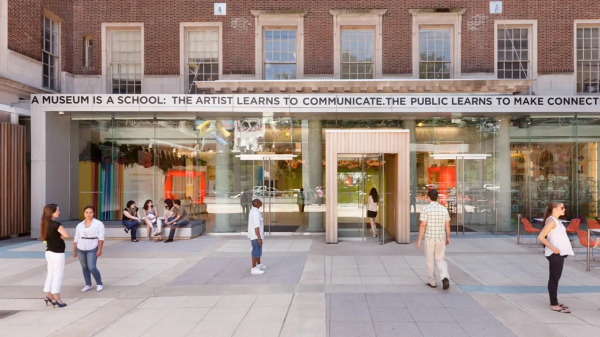 Let's go to El Museo del Barrio!!!