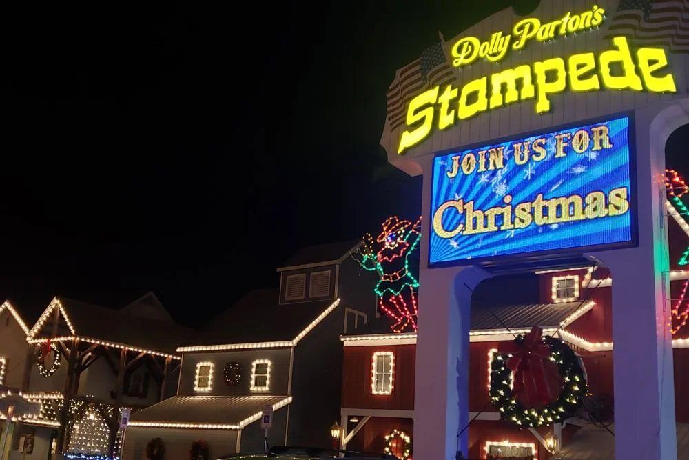 \ud83c\udf84 Christmas at Dolly Parton's Stampede Dinner Attraction Weekend Getaway \ud83c\udf84 \ud83d\udccd Pigeon Forge, TN $99