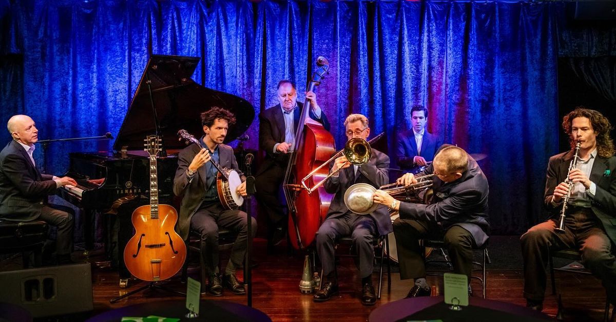 Parking The High Society New Orleans Jazz Band