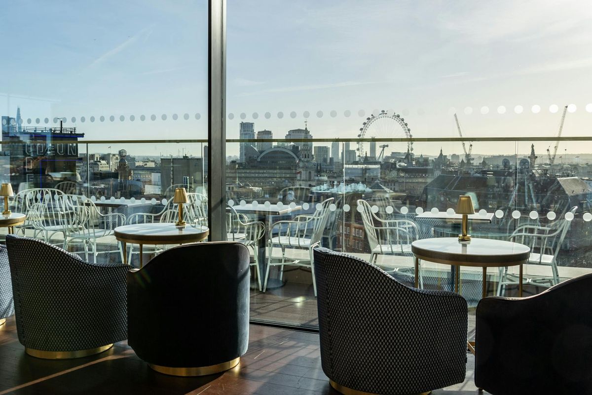 SOCIALISING with PANORAMIC VIEWS &amp; LIVE SINGER - LSQ ROOFTOP! MIX &amp; MINGLE