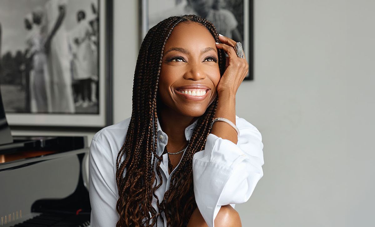 Heather Headley at Fisher Theatre Detroit