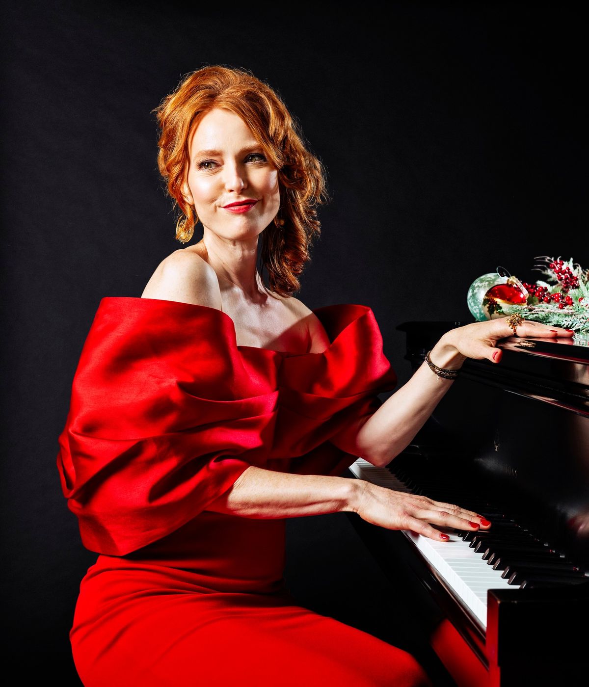 Columbus, OH - Spending Christmas with Alicia Witt