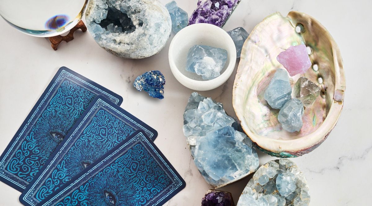 Tarot & Crystals