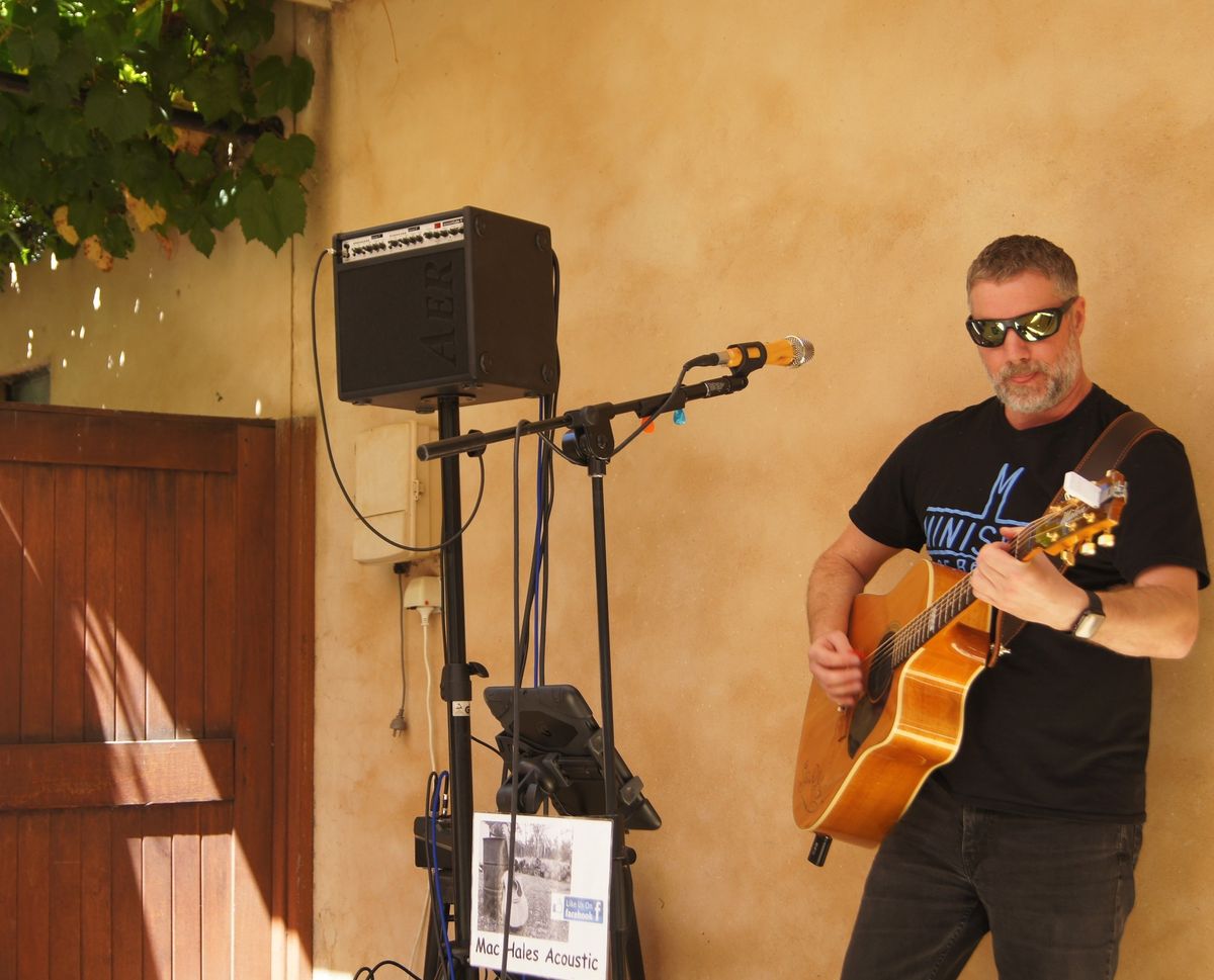 Mac Hales LIVE @ Z Wines