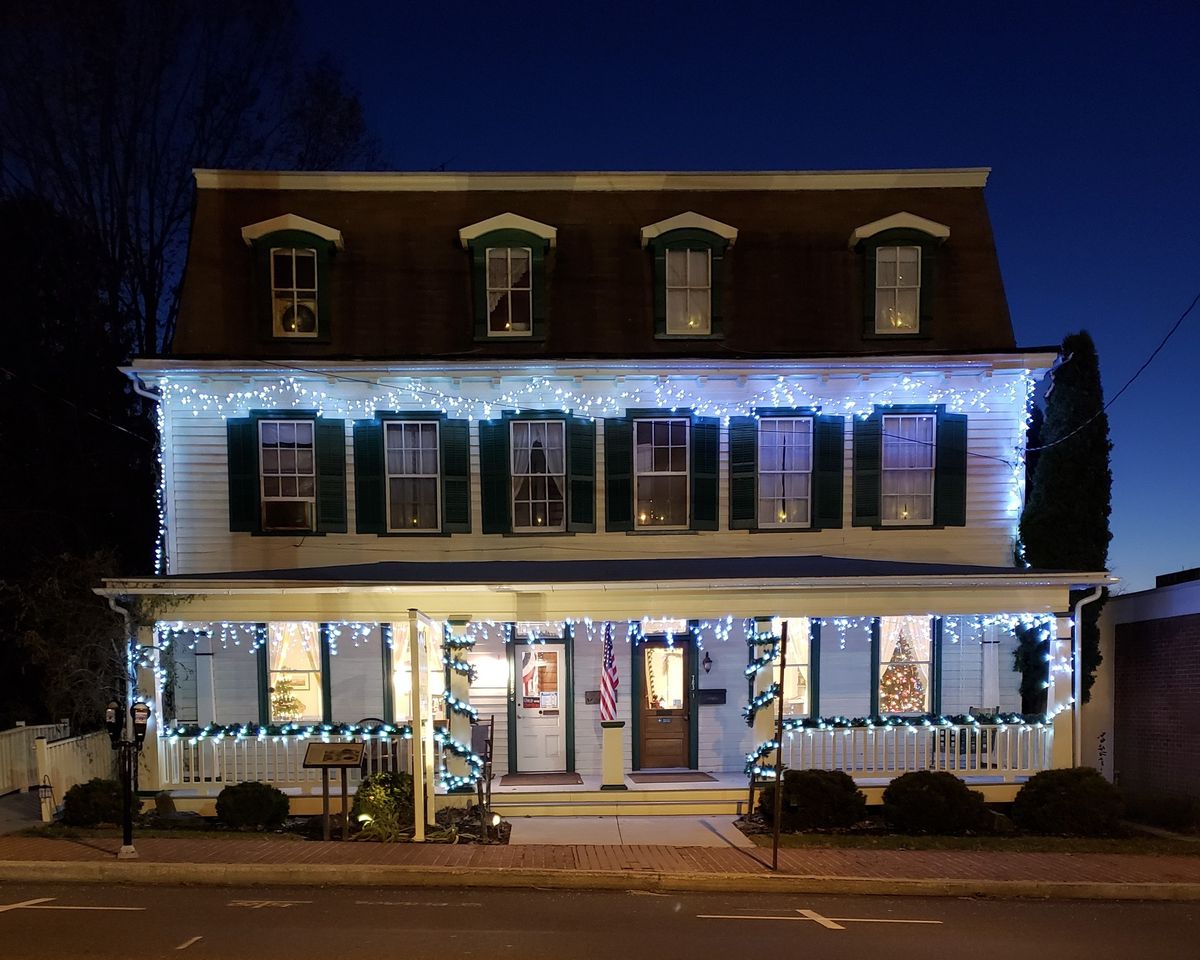 Christmas Scavenger Hunt at Civil War Tails Diorama Museum