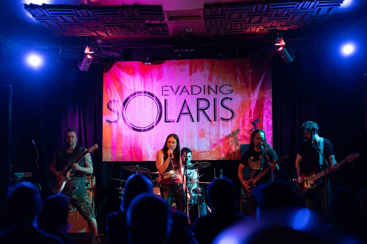 KERRANG TV Anthems at Acoustic Couch with Evading Solaris