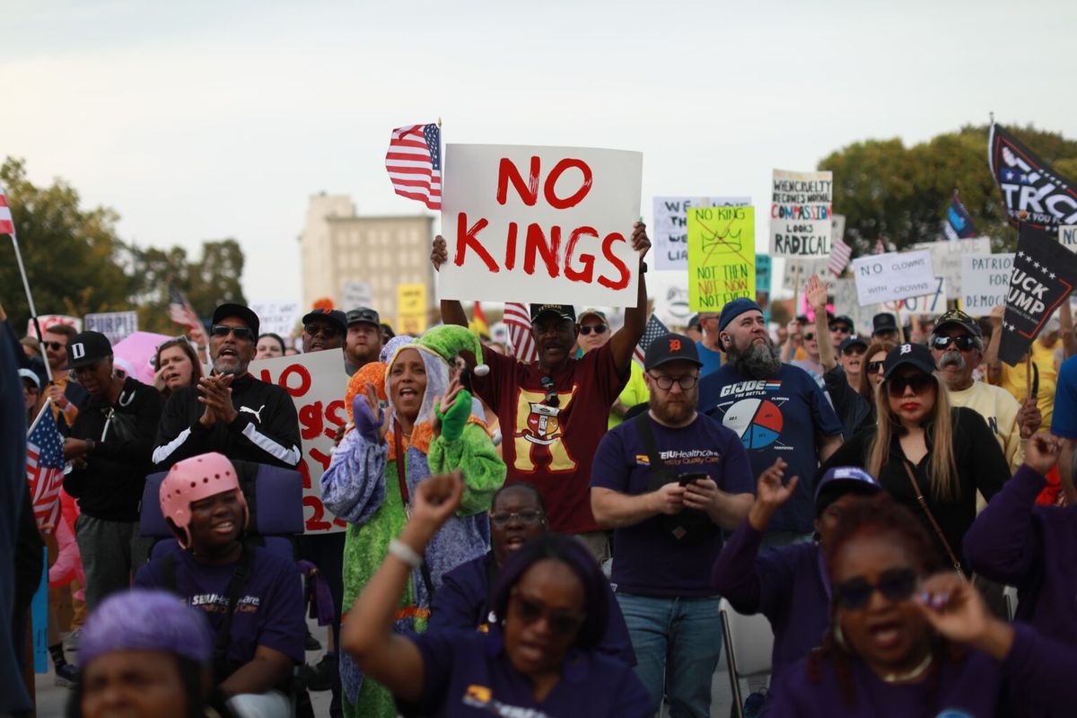 Parking Jully Black (18+)