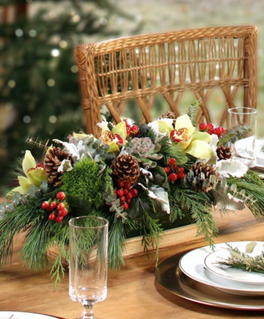 *SOLD OUT* Holiday Centerpiece Floral Arrangement Class