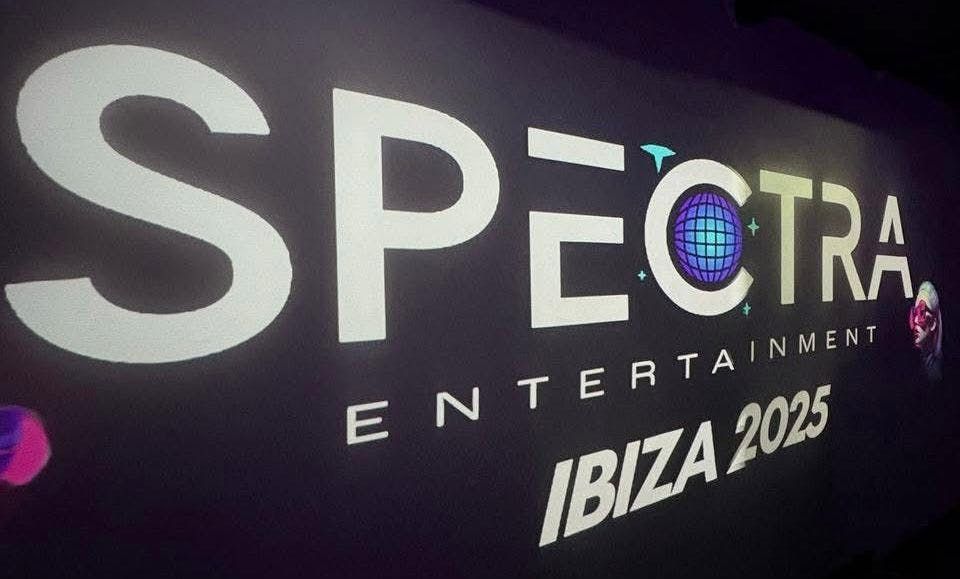 Spectra \u2013 Monthly House Night at OutOut