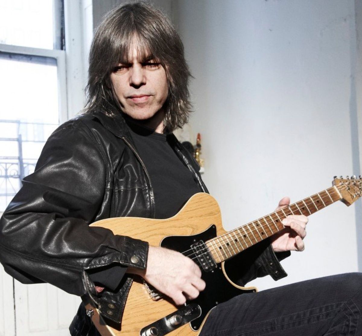 MIKE STERN BAND FEAT. DENNIS CHAMBERS, CHRIS MINH DOKY, LENI STERN & BOB FRANCESCHINI