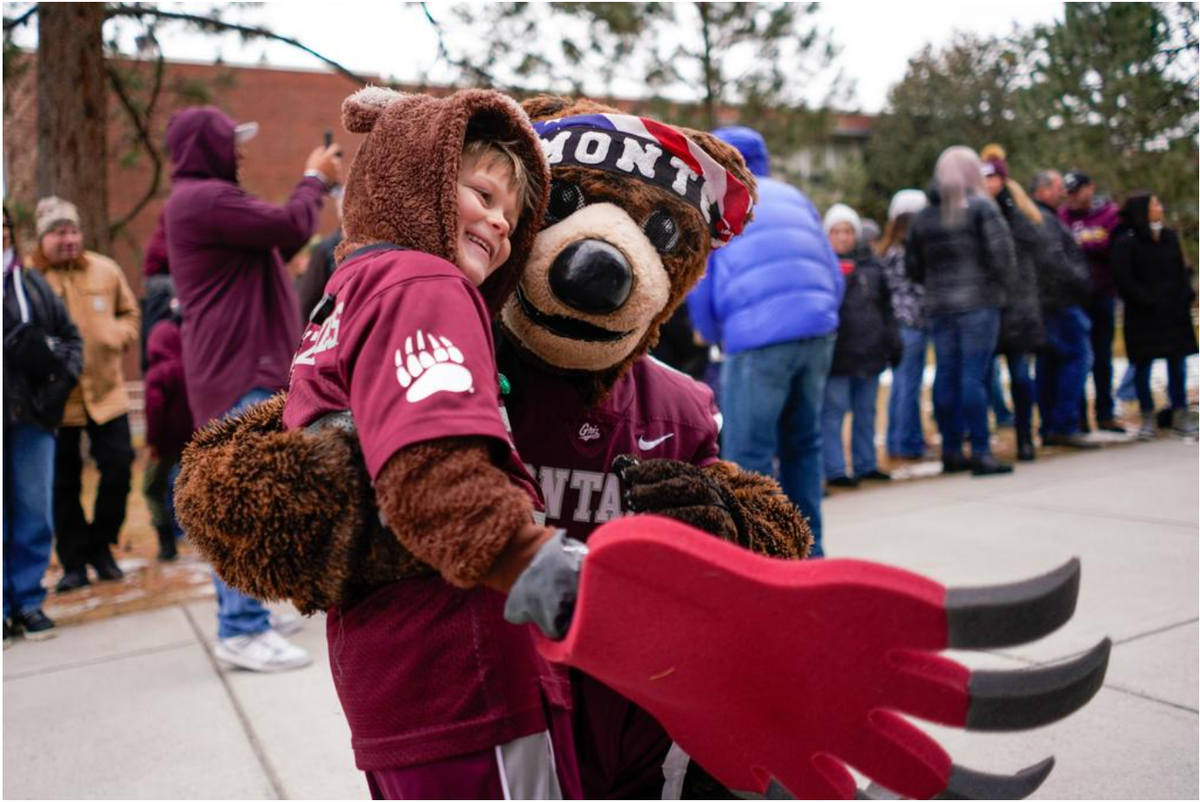 South Dakota Coyotes at Montana Grizzlies Football at Washington-Grizzly Stadium