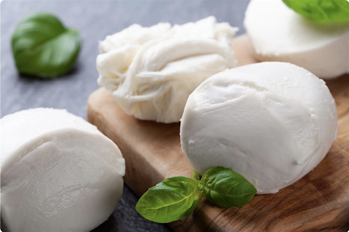 Mozzarella-Making Class and Cheese Tasting with L'Atelier Fromager