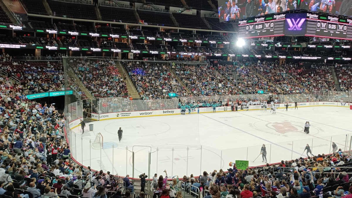 Montreal Victoire at New York Sirens at Prudential Center